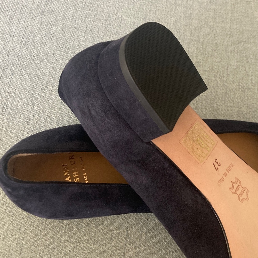 *NEW* ANN MASHBURN Navy Blue Suede Flats - New & Never Worn (size 7 US) - Picture 3 of 5